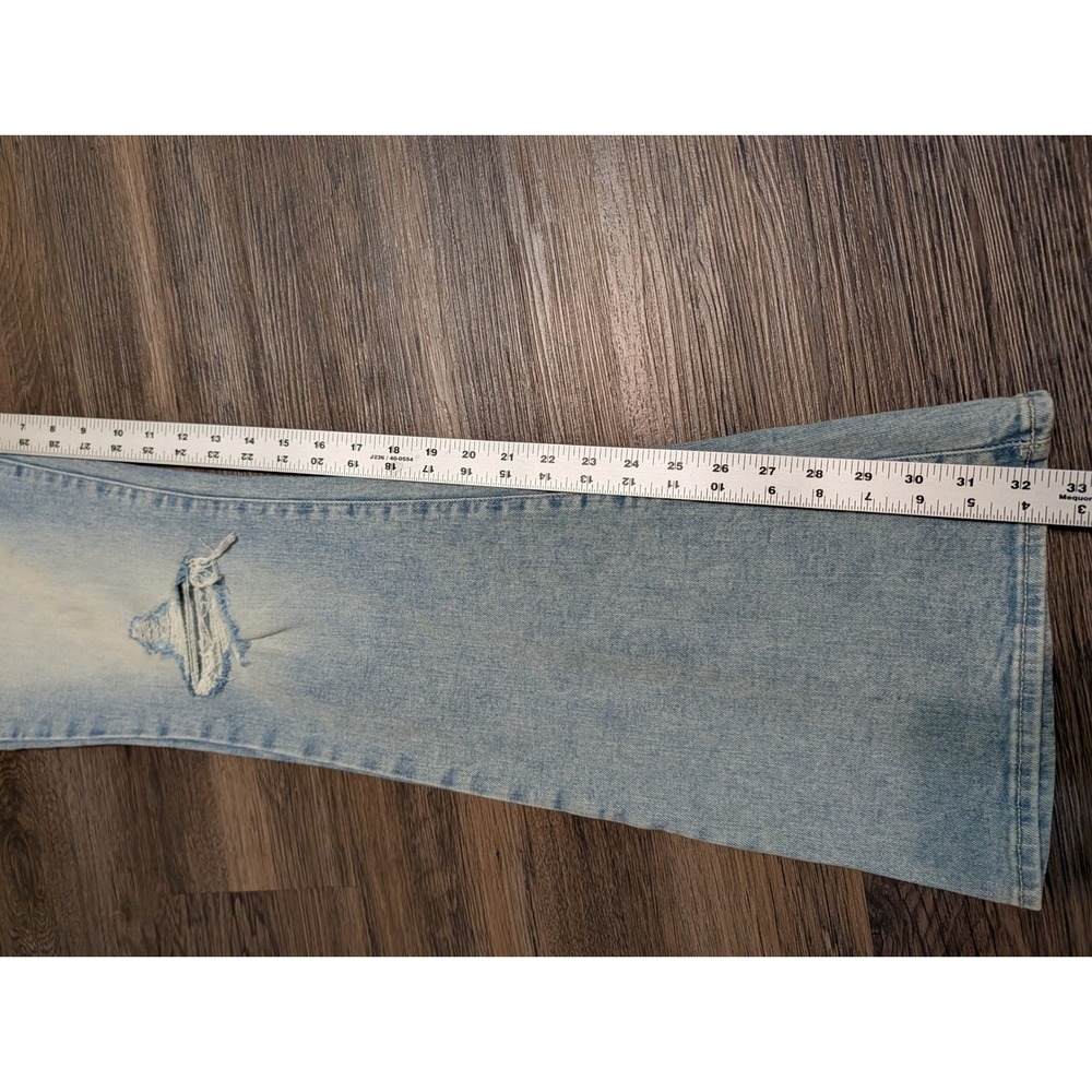 GAP Y2K Flare Low Rise Jeans Light Wash Distressed Denim Size 26 / 2 - Picture 2 of 6